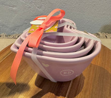Load image into Gallery viewer, Rae Dunn Hearts Measuring Cups
