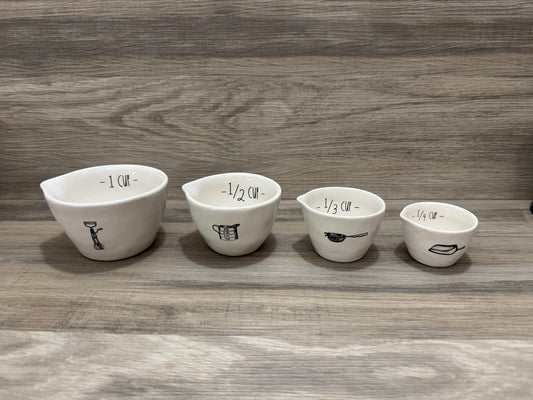 Rae Dunn Icon Measuring Cup