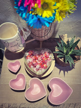 Load image into Gallery viewer, Rae Dunn Hearts Measuring Cups
