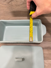 Load image into Gallery viewer, Rae Dunn Mom’s Kitchen Rectangle Baking Dish with Lid
