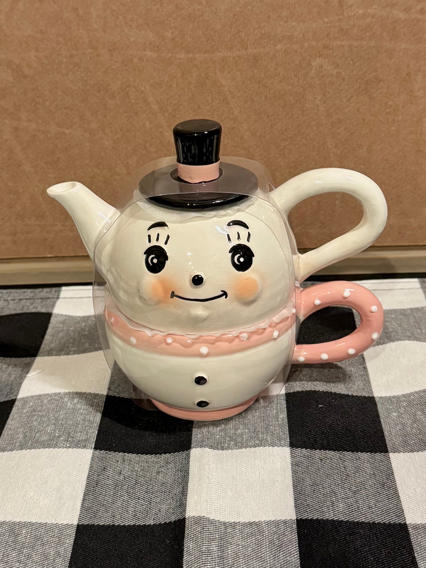 Johanna Parker Snowman Mug and Teapot Set