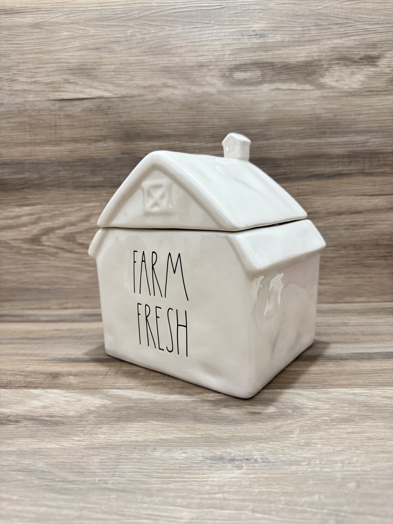 Rae Dunn selling farm fresh canister